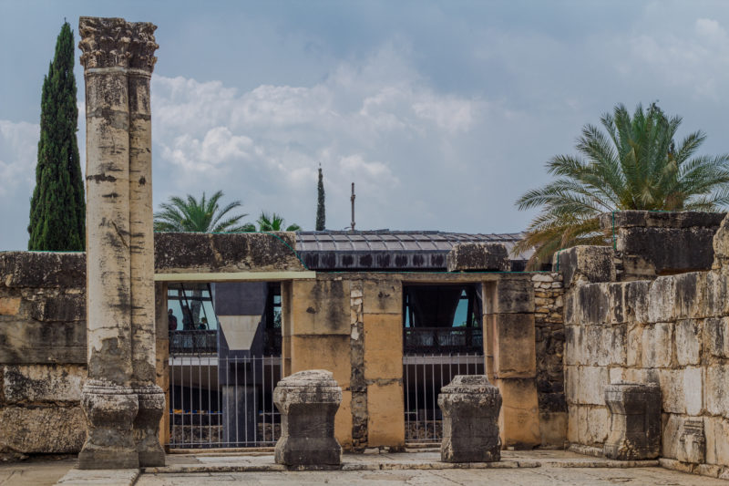 More Capernaum synagogue ruins